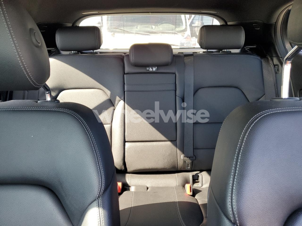 Photo 10 of 2018 MERCEDES-BENZ GLA 250 4MATIC (VIN WDCTG4GB6JJ479635)