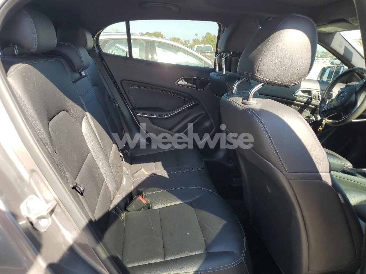 Photo 11 of 2018 MERCEDES-BENZ GLA 250 4MATIC (VIN WDCTG4GB6JJ479635)