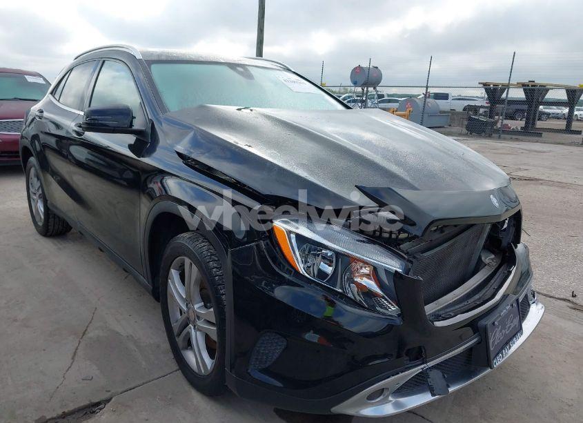 2016 Mercedes-benz Gla 250 4MATIC (VIN WDCTG4GB7GJ226283) main photo