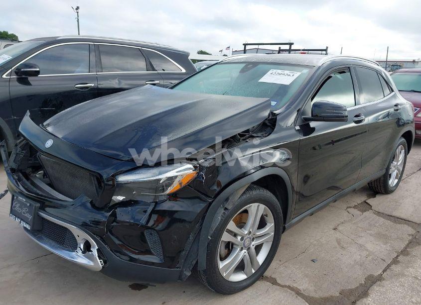 Photo 2 of 2016 Mercedes-benz Gla 250 4MATIC (VIN WDCTG4GB7GJ226283)