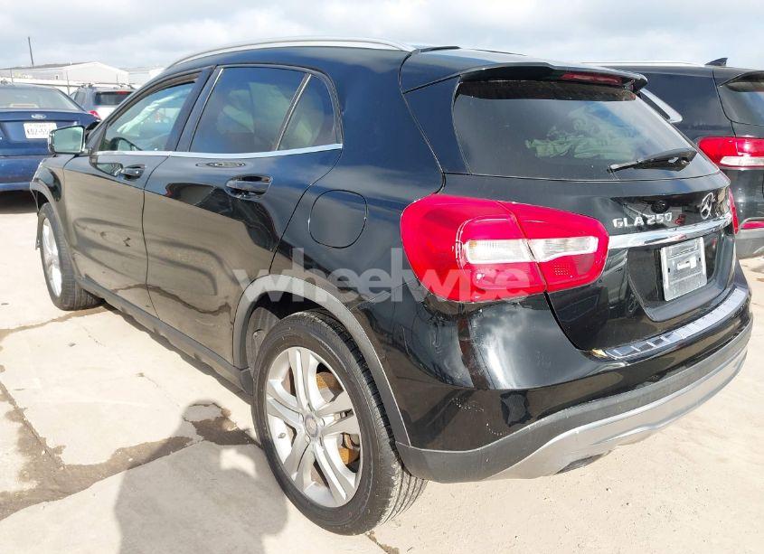 Photo 3 of 2016 Mercedes-benz Gla 250 4MATIC (VIN WDCTG4GB7GJ226283)