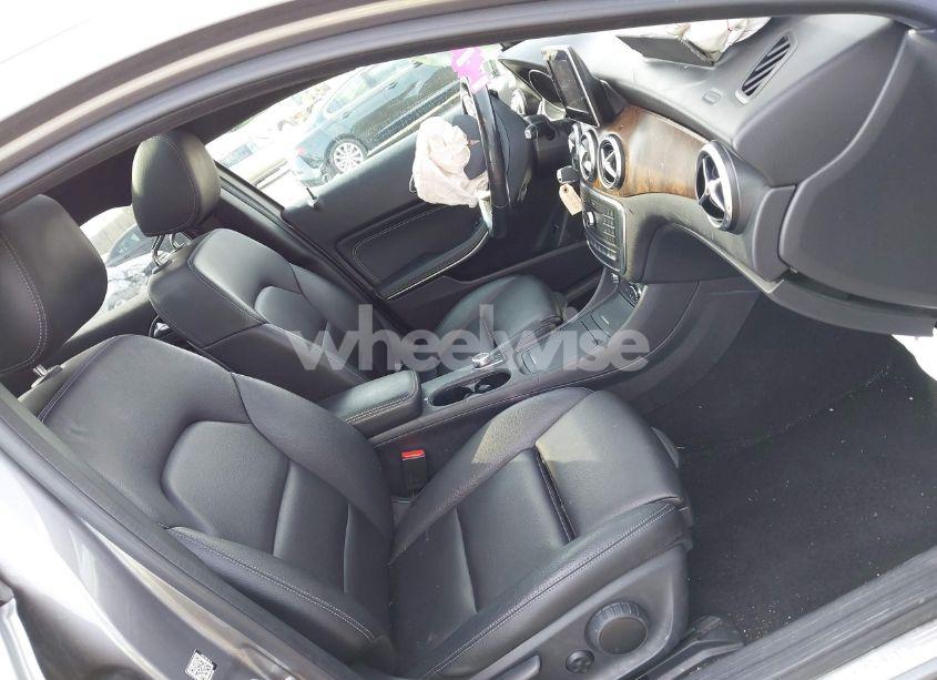 Photo 5 of 2016 Mercedes-benz Gla 250 4MATIC (VIN WDCTG4GB9GJ190161)