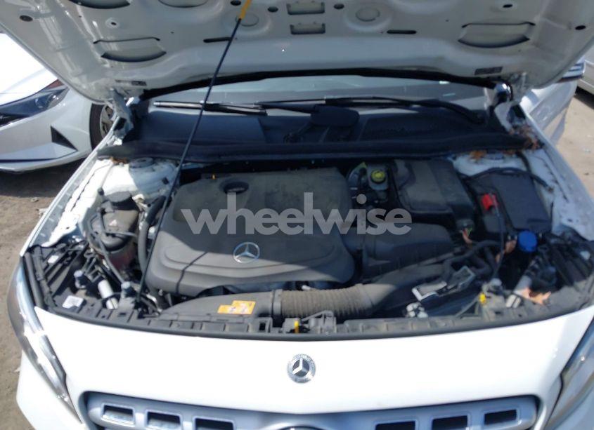 Photo 10 of 2019 Mercedes-benz Gla 250 4MATIC (VIN WDCTG4GB9KU019398)