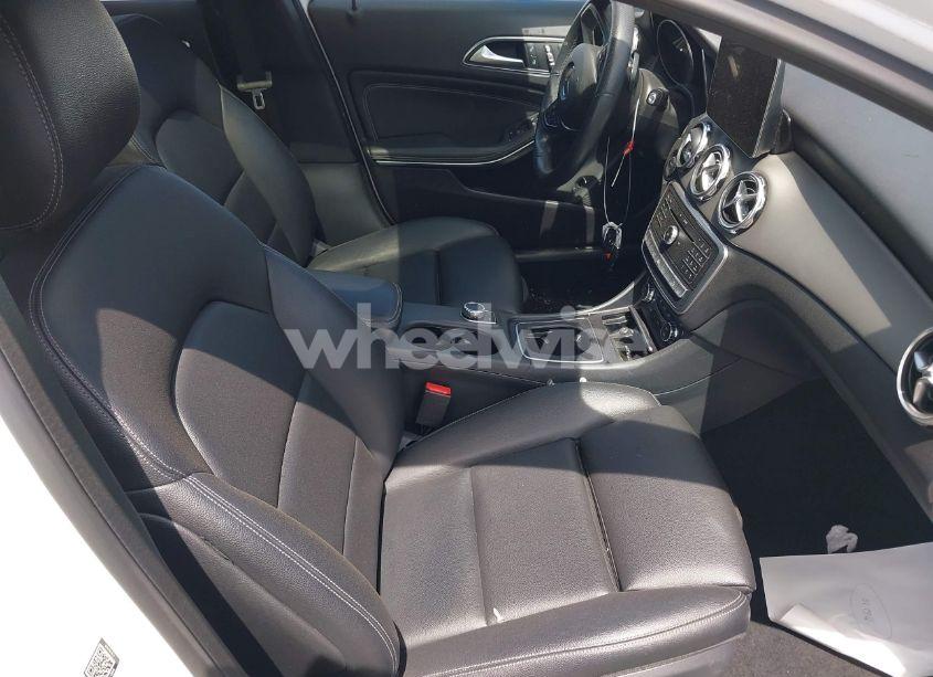Photo 5 of 2019 Mercedes-benz Gla 250 4MATIC (VIN WDCTG4GB9KU019398)