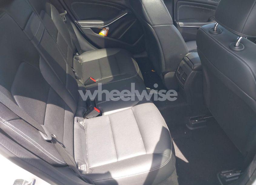 Photo 8 of 2019 Mercedes-benz Gla 250 4MATIC (VIN WDCTG4GB9KU019398)