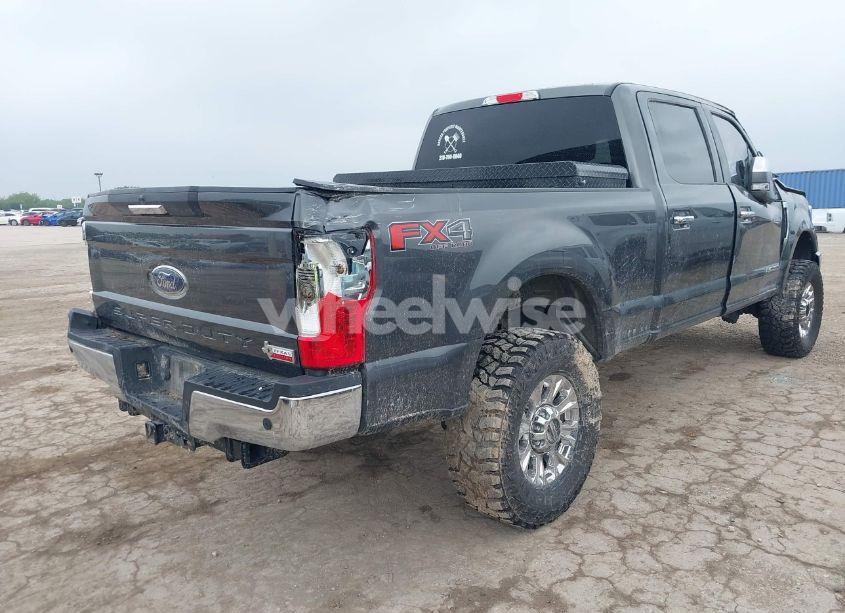Photo 4 of 2019 Ford F-250 XLT (VIN WDD1J6FB3JF******)