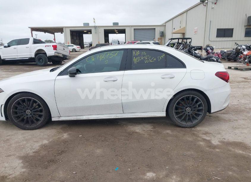 Photo 14 of 2019 Mercedes-benz A 220 (VIN WDD3G4EB5KW012029)