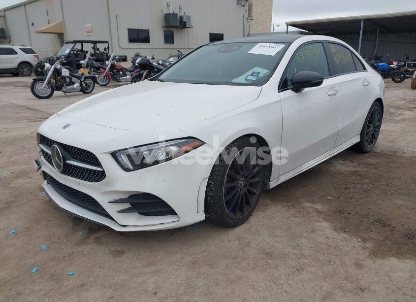 Photo 2 of 2019 Mercedes-benz A 220 (VIN WDD3G4EB5KW012029)