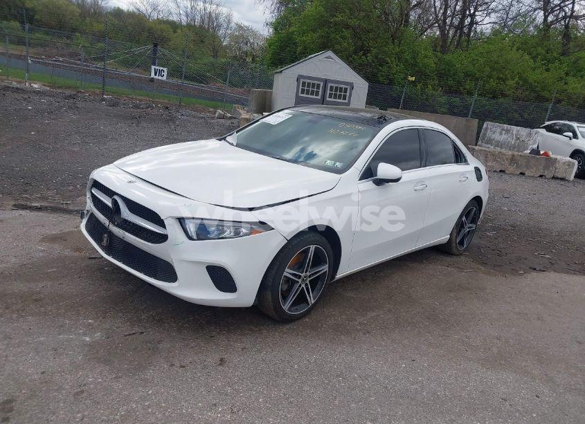 Photo 2 of 2019 Mercedes-benz A 220 4MATIC (VIN WDD3G4FB1KW030381)