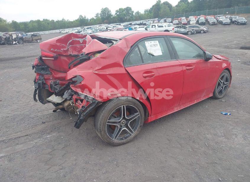 Photo 4 of 2019 Mercedes-benz A 220 4MATIC (VIN WDD3G4FB3KW023741)