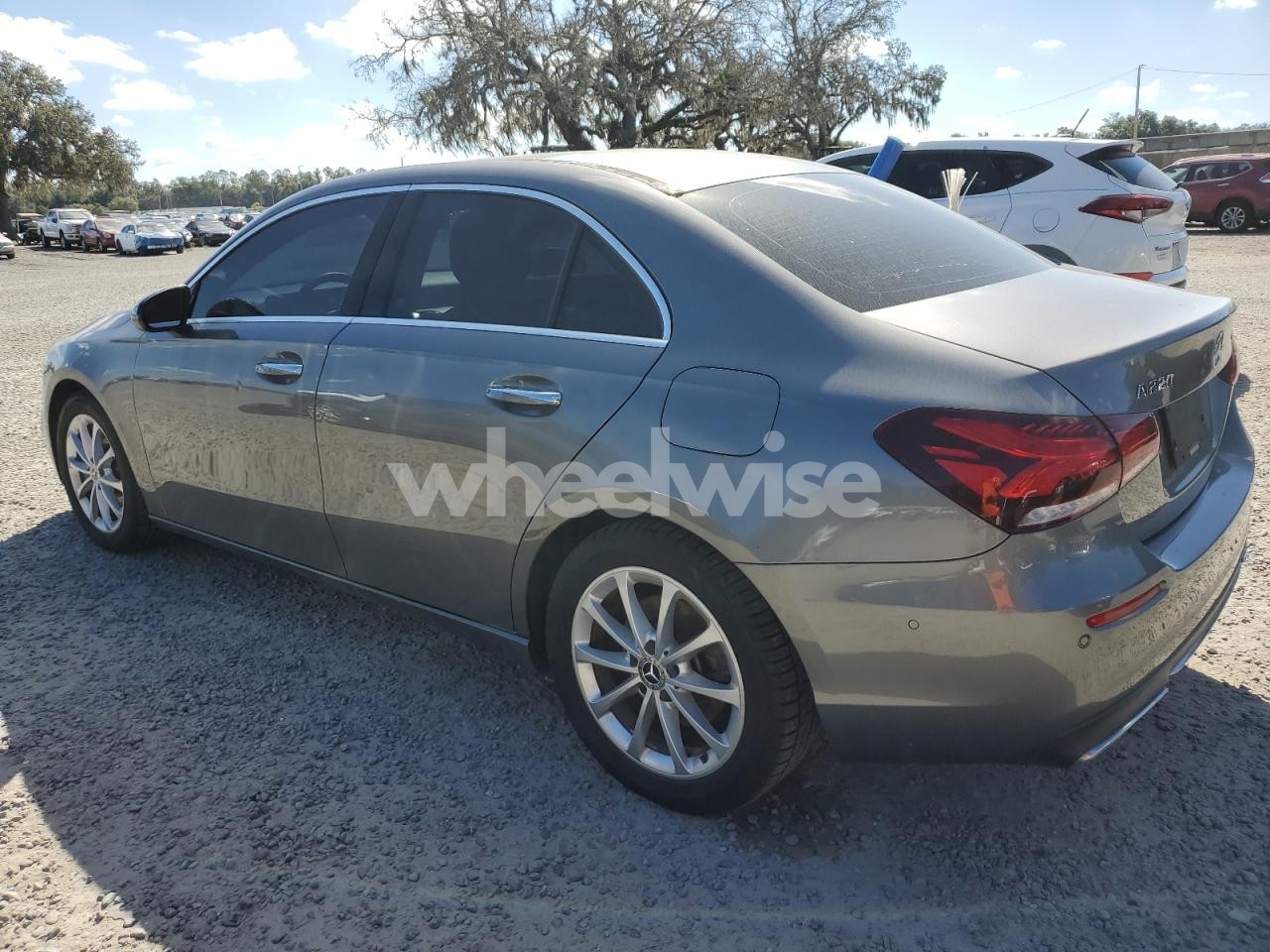 Photo 2 of 2020 MERCEDES-BENZ A 220 4MATIC N/A (VIN WDD3G4FB6LW036355)