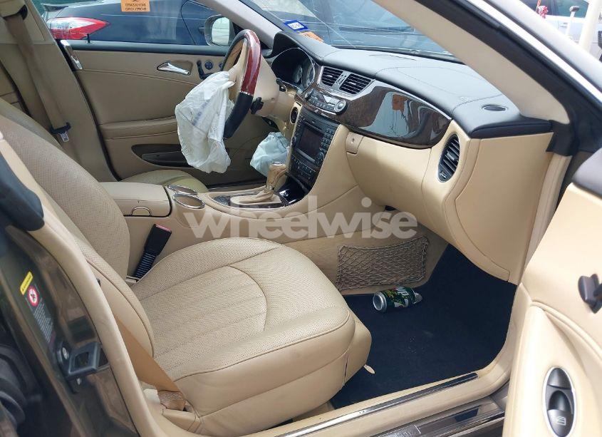 Photo 5 of 2009 Mercedes-benz Cls 550 (VIN WDDDJ72X29A141182)