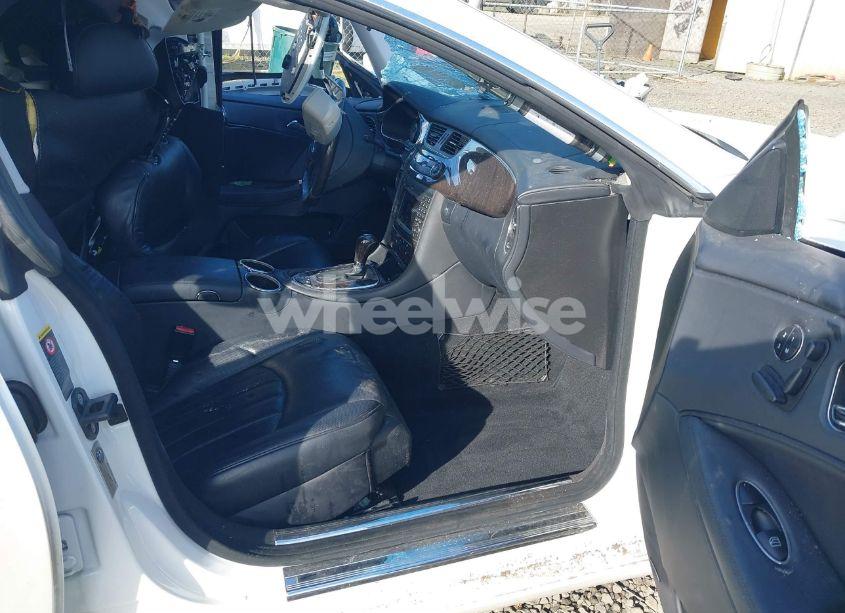 Photo 5 of 2009 Mercedes-benz Cls 550 (VIN WDDDJ72X29A143045)