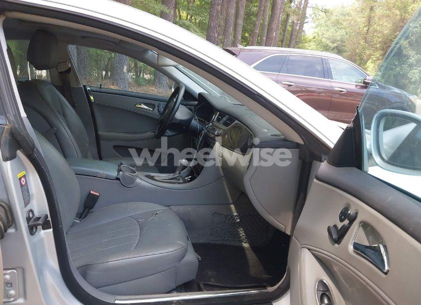 Photo 5 of 2007 Mercedes-benz Cls 550 (VIN WDDDJ72X67A093411)