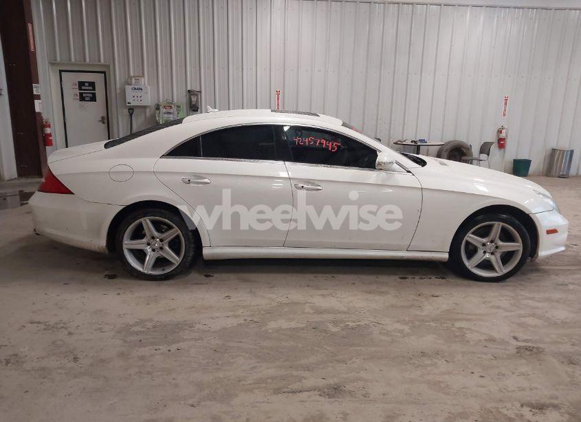 Photo 13 of 2008 Mercedes-benz Cls 550 (VIN WDDDJ72XX8A130056)