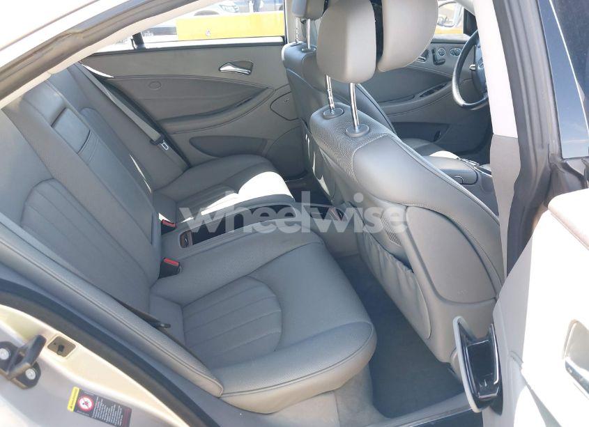 Photo 8 of 2006 Mercedes-benz Cls 500 (VIN WDDDJ75X46A059753)