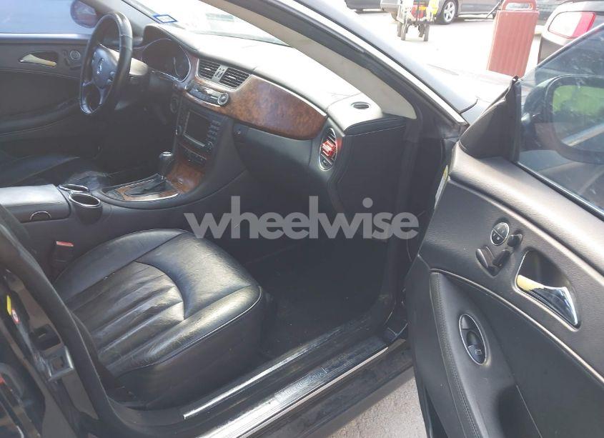 Photo 5 of 2006 Mercedes-benz Cls 500 (VIN WDDDJ75X96A063913)
