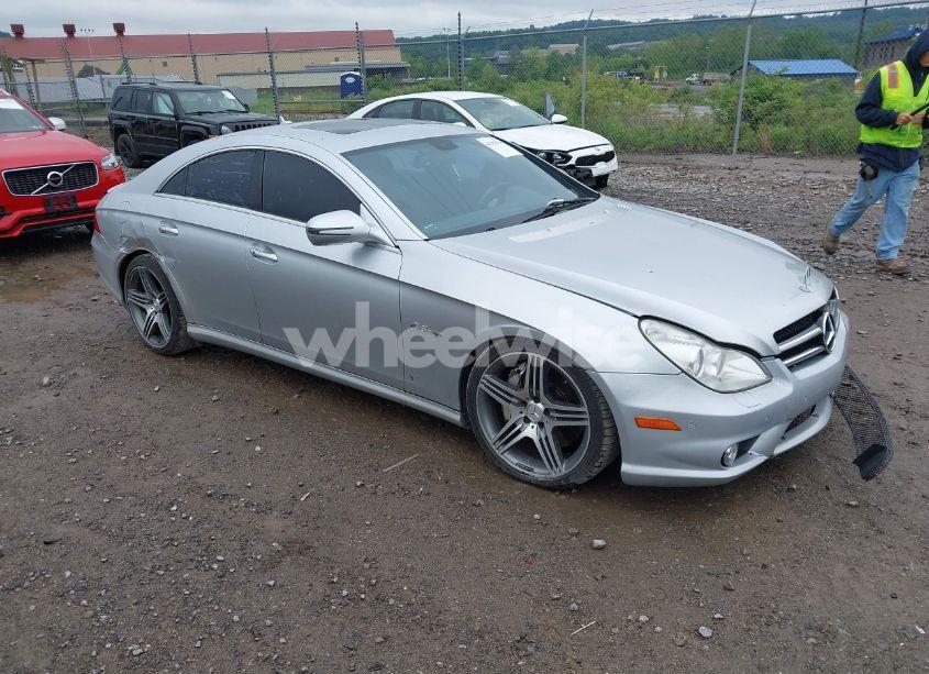 2010 Mercedes-benz Cls 63 AMG (VIN WDDDJ7HB3AA159397) main photo
