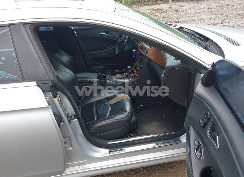 Photo 5 of 2010 Mercedes-benz Cls 63 AMG (VIN WDDDJ7HB3AA159397)