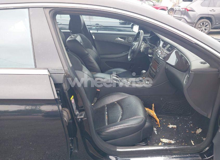 Photo 5 of 2011 Mercedes-benz Cls 63 AMG (VIN WDDDJ7HB9BA169739)