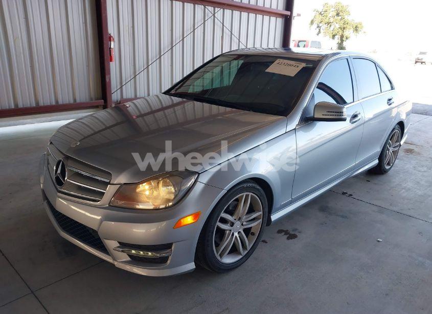 Photo 2 of 2013 Mercedes-benz C 250 LUXURY/SPORT (VIN WDDGF4HB0DA795325)