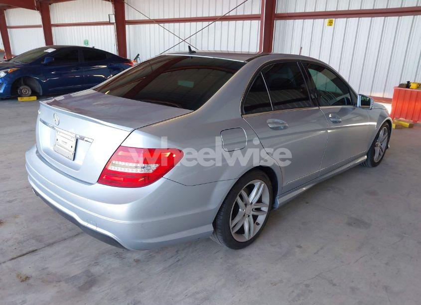Photo 4 of 2013 Mercedes-benz C 250 LUXURY/SPORT (VIN WDDGF4HB0DA795325)