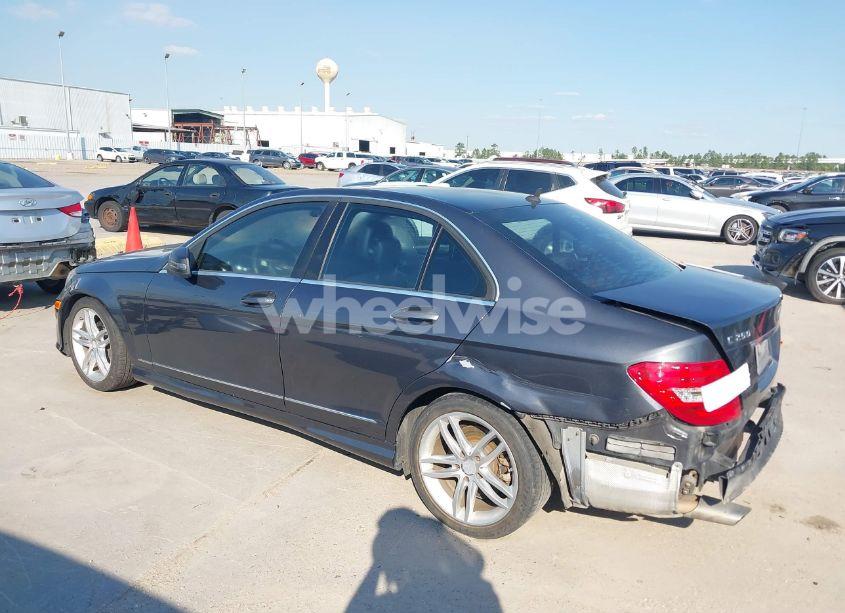 Photo 15 of 2013 Mercedes-benz C 250 LUXURY/SPORT (VIN WDDGF4HB0DR247150)