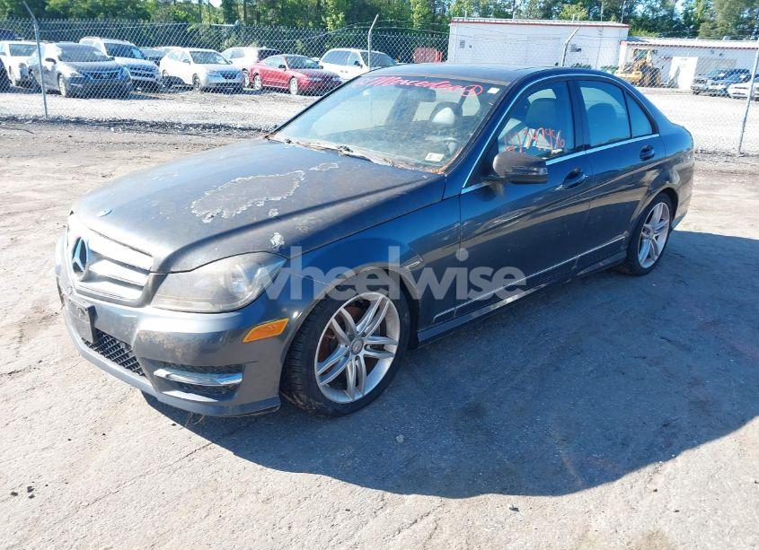 Photo 2 of 2013 Mercedes-benz C 250 LUXURY/SPORT (VIN WDDGF4HB1DR262921)