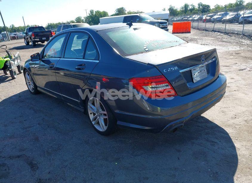 Photo 3 of 2013 Mercedes-benz C 250 LUXURY/SPORT (VIN WDDGF4HB1DR262921)