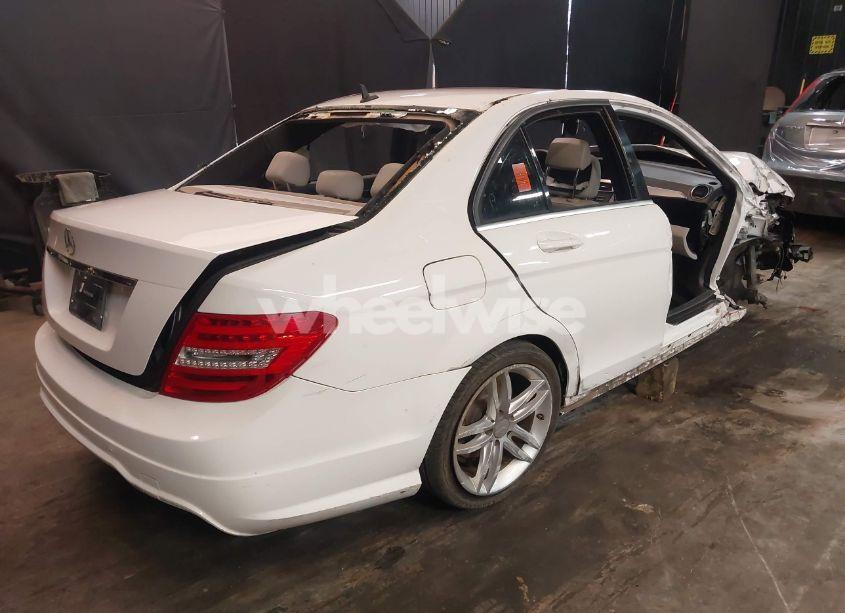 Photo 4 of 2013 Mercedes-benz C 250 LUXURY/SPORT (VIN WDDGF4HB1DR279038)