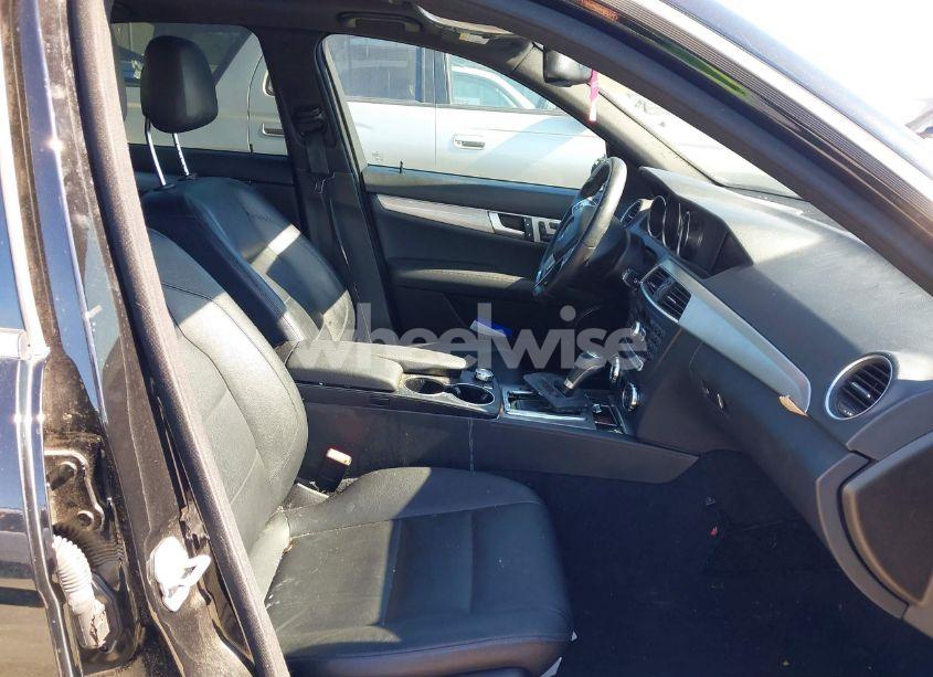Photo 5 of 2012 Mercedes-benz C 250 LUXURY/SPORT (VIN WDDGF4HB2CR239257)