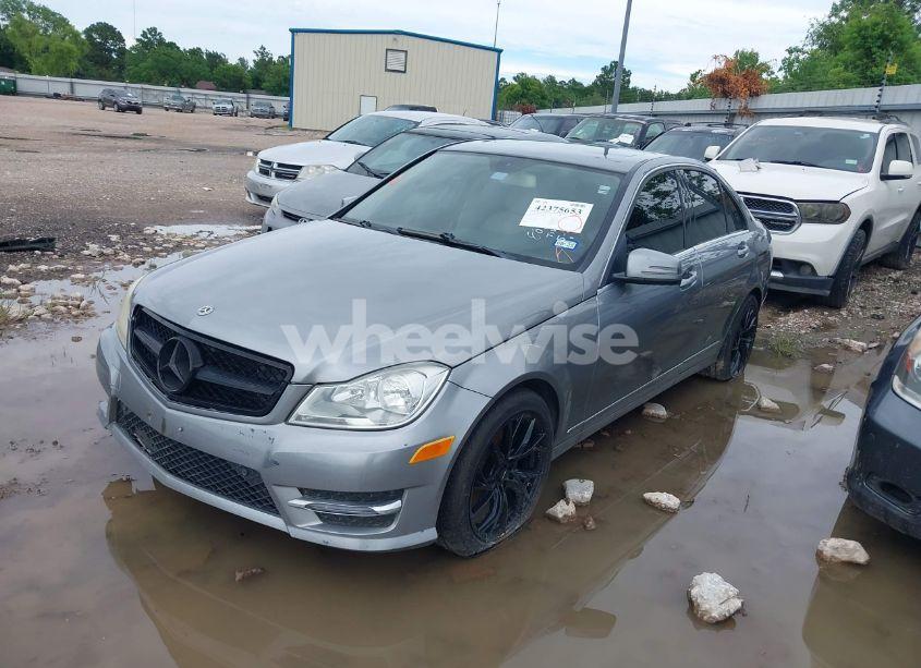 Photo 2 of 2013 Mercedes-benz C 250 LUXURY/SPORT (VIN WDDGF4HB2DA805725)