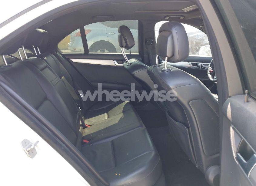Photo 8 of 2013 Mercedes-benz C 250 LUXURY/SPORT (VIN WDDGF4HB2DR251278)