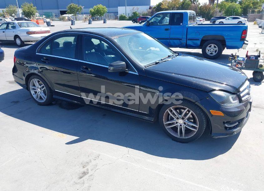 2013 Mercedes-benz C 250 LUXURY/SPORT (VIN WDDGF4HB2DR301435) main photo