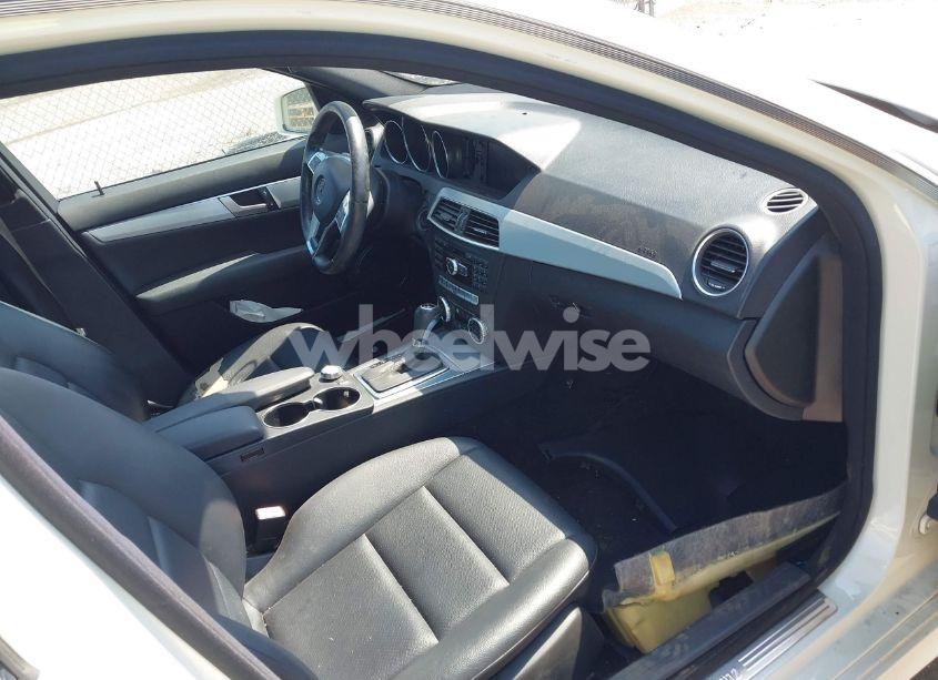 Photo 5 of 2012 Mercedes-benz C 250 LUXURY/SPORT (VIN WDDGF4HB3CA602017)