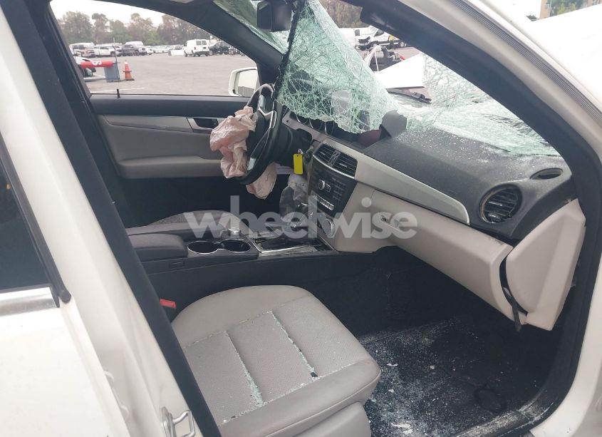 Photo 5 of 2012 Mercedes-benz C 250 LUXURY/SPORT (VIN WDDGF4HB4CR215428)