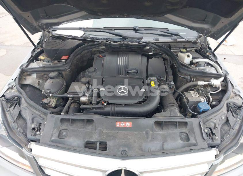 Photo 10 of 2013 Mercedes-benz C 250 LUXURY/SPORT (VIN WDDGF4HB4DA780472)
