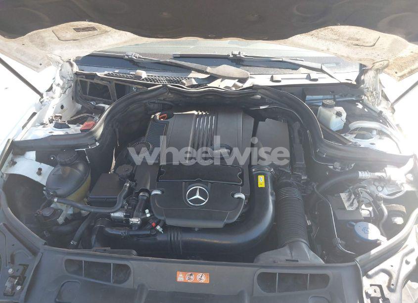 Photo 10 of 2013 Mercedes-benz C 250 LUXURY/SPORT (VIN WDDGF4HB4DR268857)