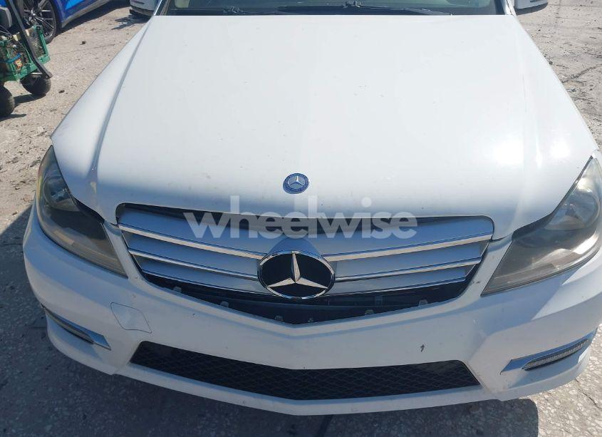 Photo 6 of 2013 Mercedes-benz C 250 LUXURY/SPORT (VIN WDDGF4HB4DR268857)