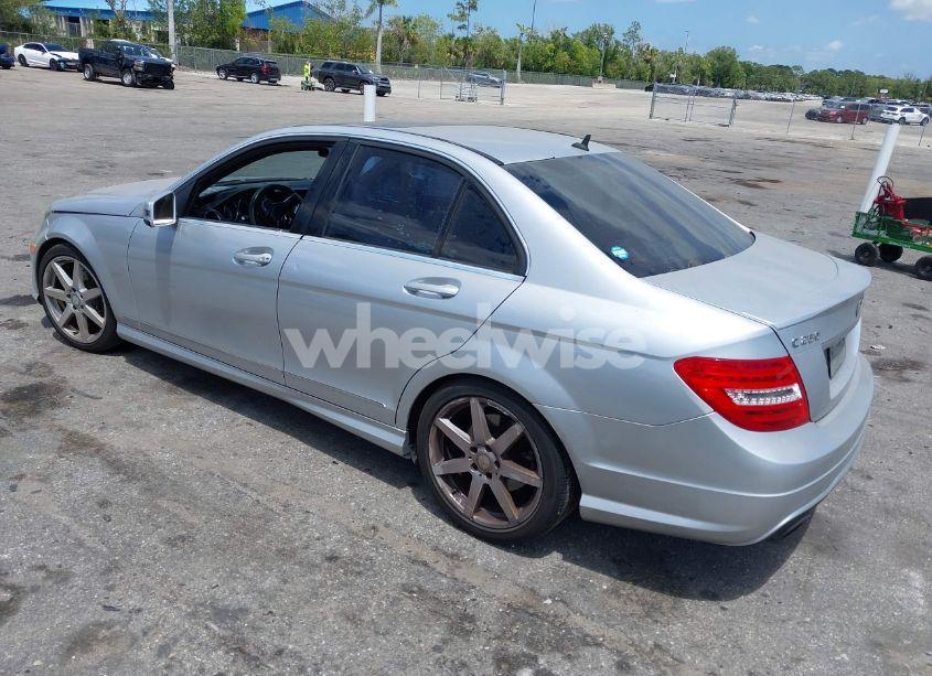 Photo 3 of 2013 Mercedes-benz C 250 LUXURY/SPORT (VIN WDDGF4HB4DR289787)