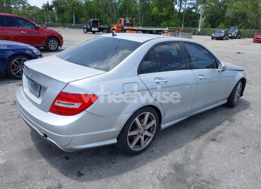 Photo 4 of 2013 Mercedes-benz C 250 LUXURY/SPORT (VIN WDDGF4HB4DR289787)