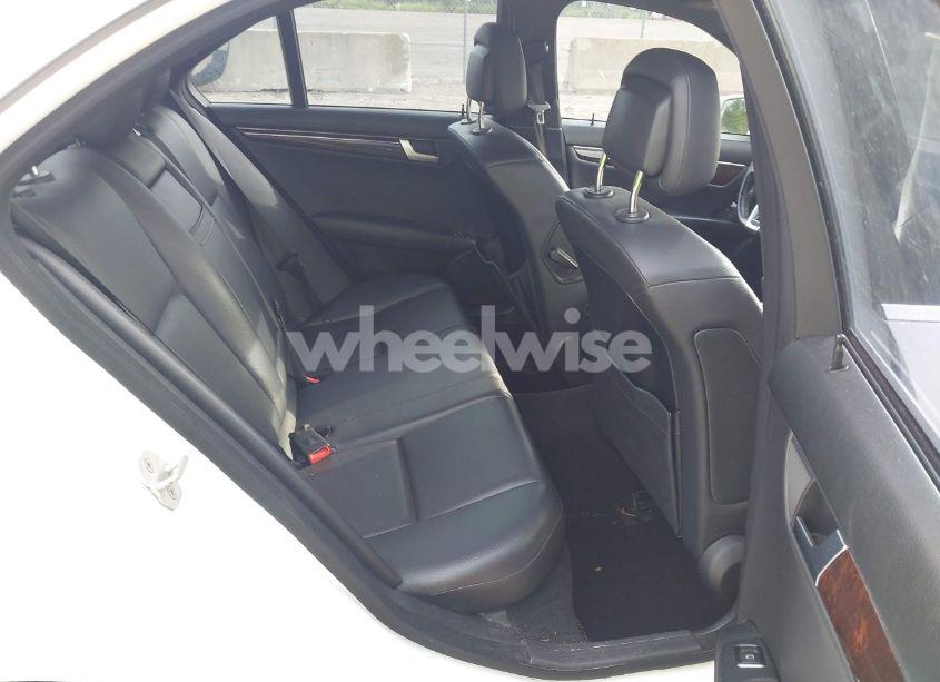 Photo 8 of 2014 Mercedes-benz C 250 LUXURY/SPORT (VIN WDDGF4HB4ER309909)