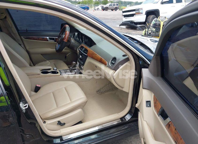 Photo 5 of 2012 Mercedes-benz C 250 LUXURY/SPORT (VIN WDDGF4HB5CR237809)