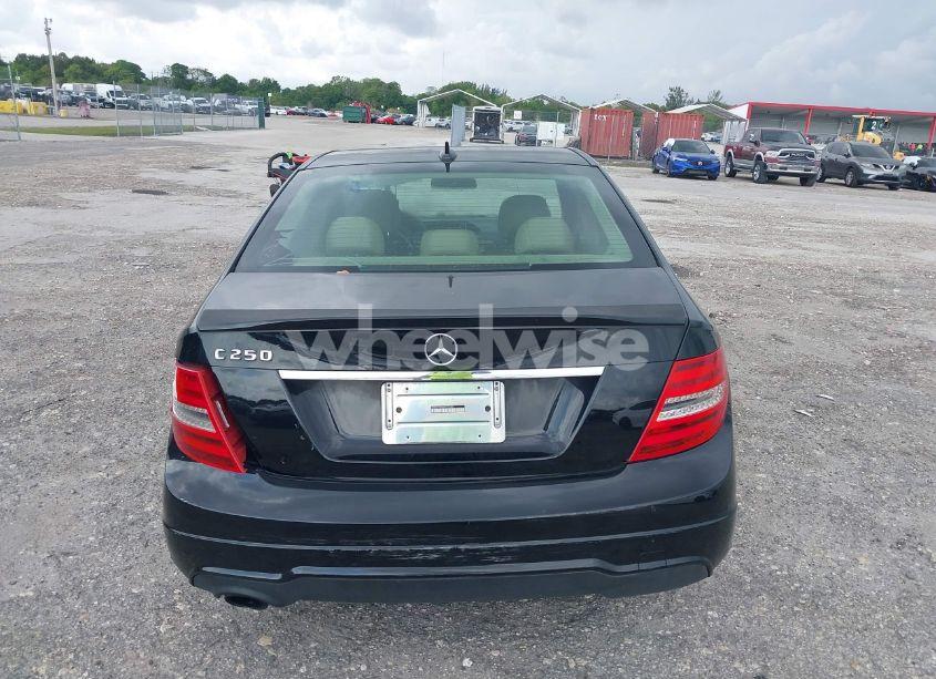 Photo 17 of 2013 Mercedes-benz C 250 LUXURY/SPORT (VIN WDDGF4HB5DR271802)