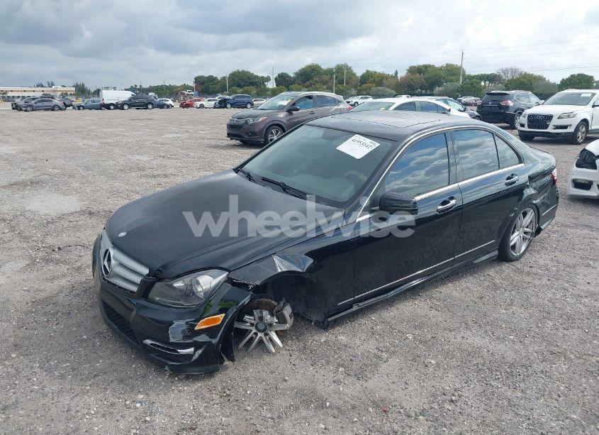 Photo 2 of 2013 Mercedes-benz C 250 LUXURY/SPORT (VIN WDDGF4HB5DR271802)