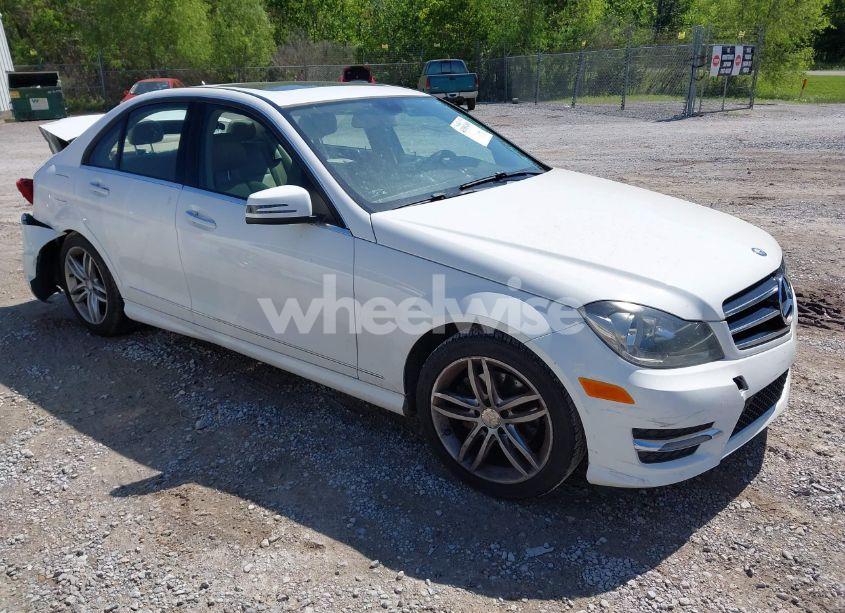 2014 Mercedes-benz C 250 LUXURY/SPORT (VIN WDDGF4HB5EA964207) main photo