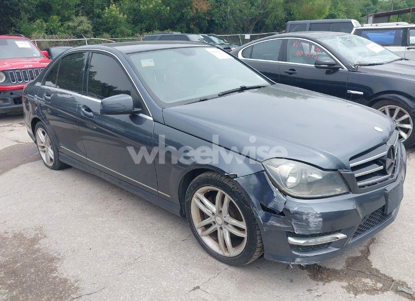 Photo 13 of 2014 Mercedes-benz C 250 LUXURY/SPORT (VIN WDDGF4HB5EA964773)