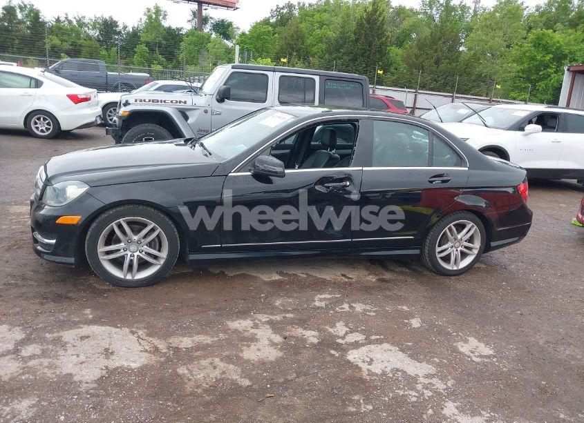 Photo 14 of 2013 Mercedes-benz C 250 LUXURY/SPORT (VIN WDDGF4HB6DA768677)