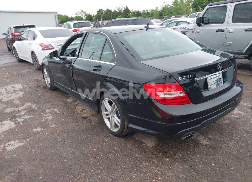 Photo 3 of 2013 Mercedes-benz C 250 LUXURY/SPORT (VIN WDDGF4HB6DA768677)