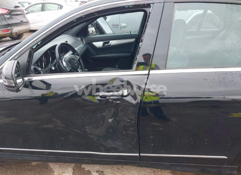 Photo 6 of 2013 Mercedes-benz C 250 LUXURY/SPORT (VIN WDDGF4HB6DA768677)